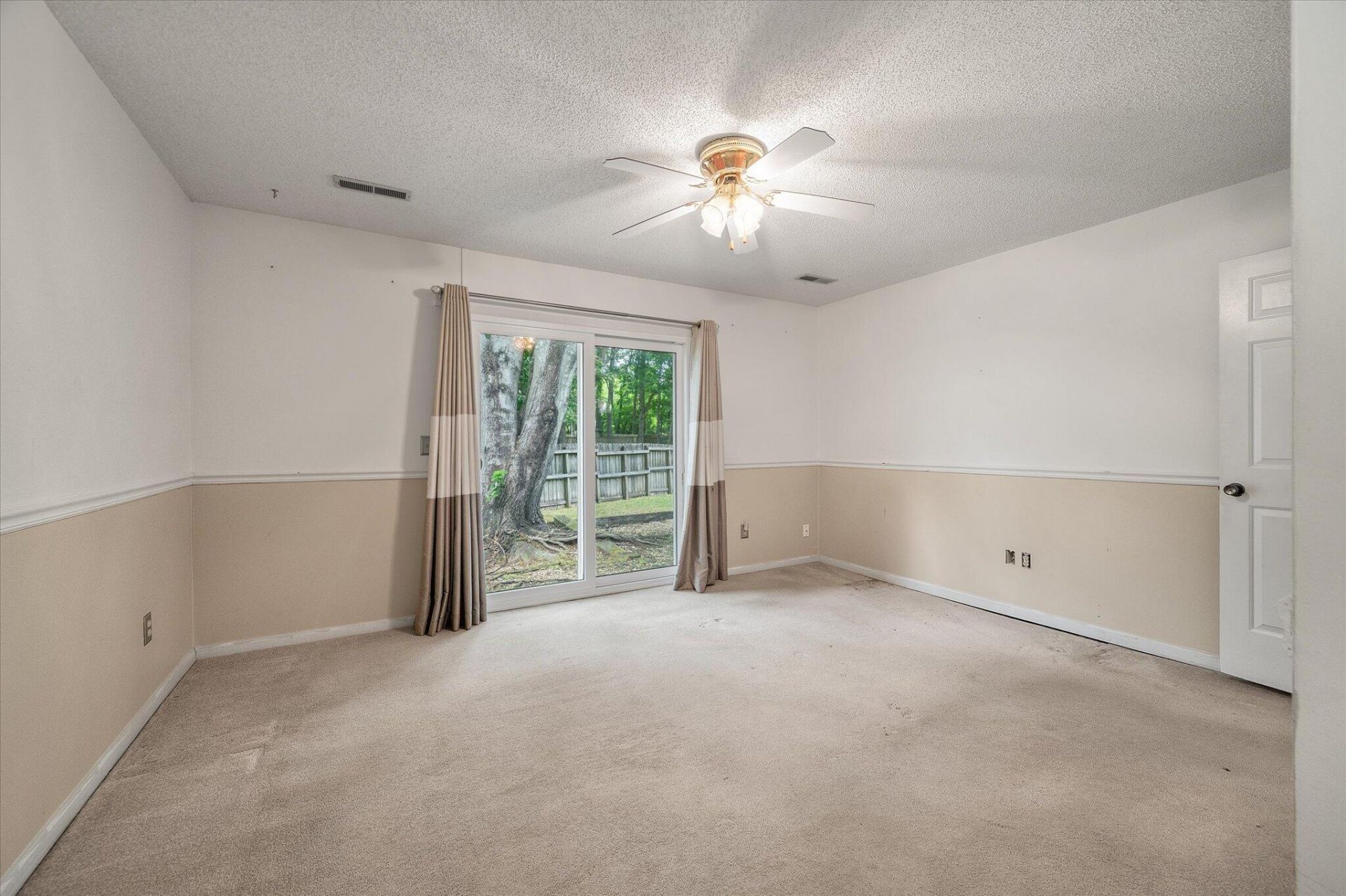121 Hamlet Road Photo 23