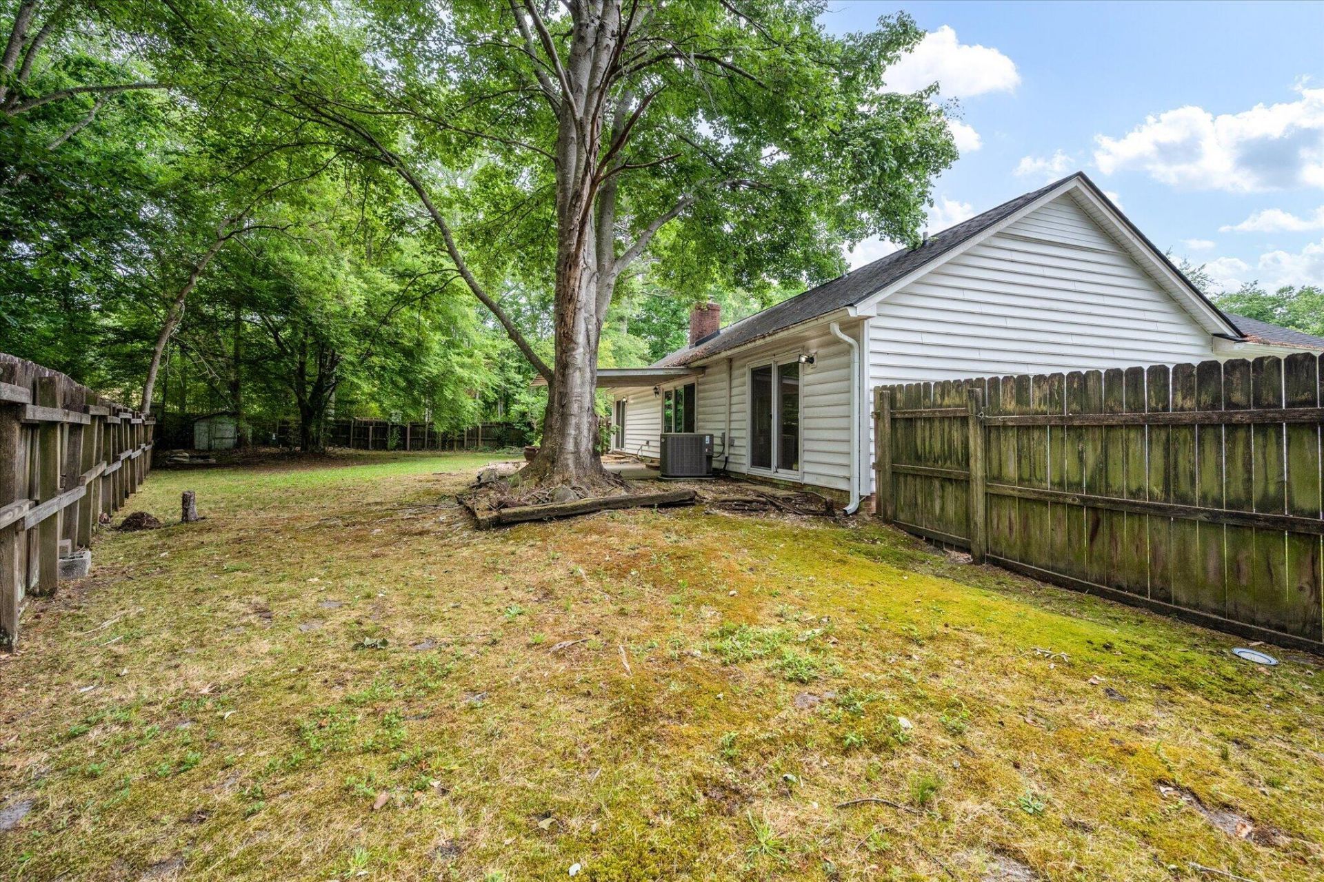 121 Hamlet Road Photo 32