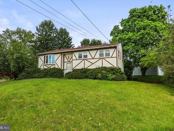 42 MULBERRY COURT, DOVER, PA 17315