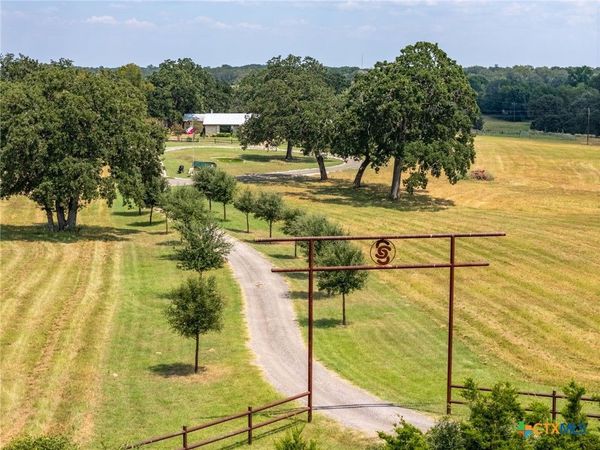 1045 Private Road 7005 , Lexington, TX 78947