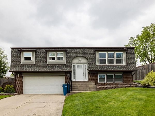 717 Cottonwood Drive , Dyer, IN 46311