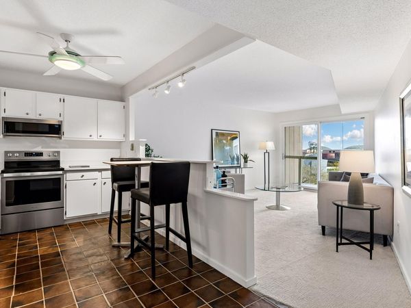 1200 Nicollet Avenue, Unit 723, Minneapolis, MN 55403