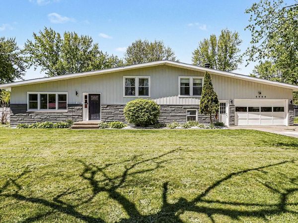 5988 Ponderosa Drive, Stevensville, MI 49127