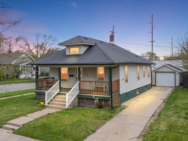 1103 Franklin Avenue, Grand Haven, MI 49417