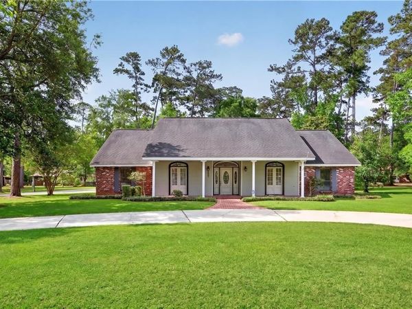 401 STARLING Drive , Slidell, LA 70461