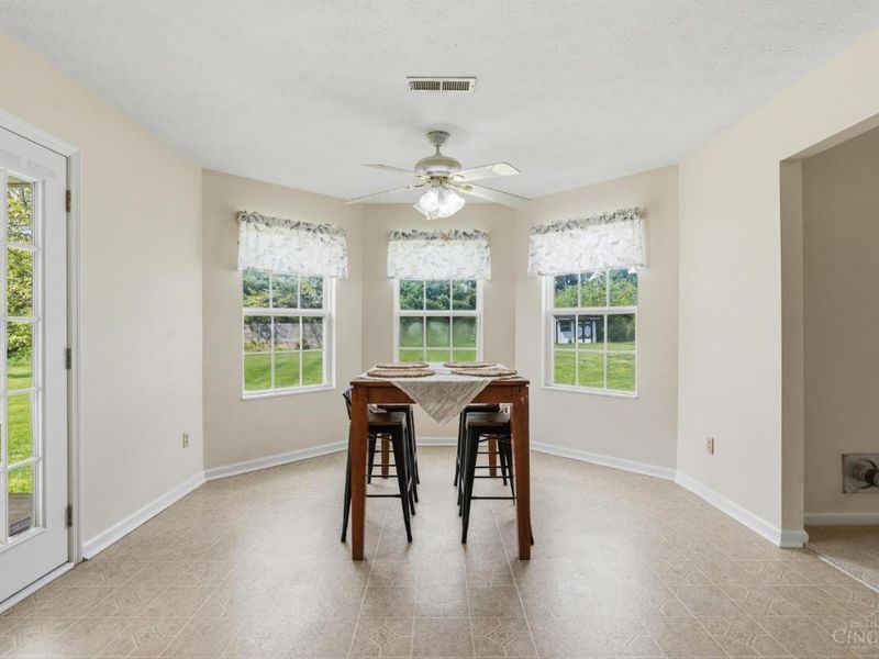 8812 Arrowcreek Drive, Washington Township, OH 45054 Photo 14