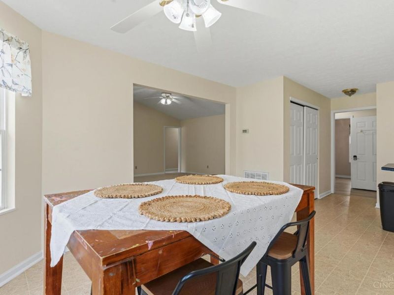 8812 Arrowcreek Drive, Washington Township, OH 45054 Photo 15
