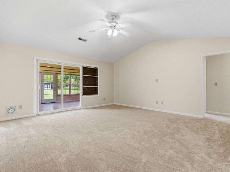 8812 Arrowcreek Drive, Washington Township, OH 45054 Photo 6