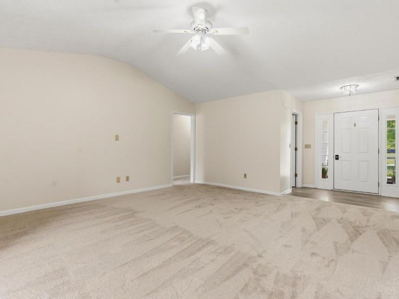 8812 Arrowcreek Drive, Washington Township, OH 45054 Photo 7