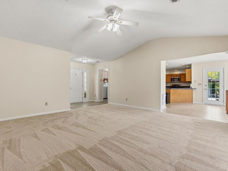 8812 Arrowcreek Drive, Washington Township, OH 45054 Photo 8