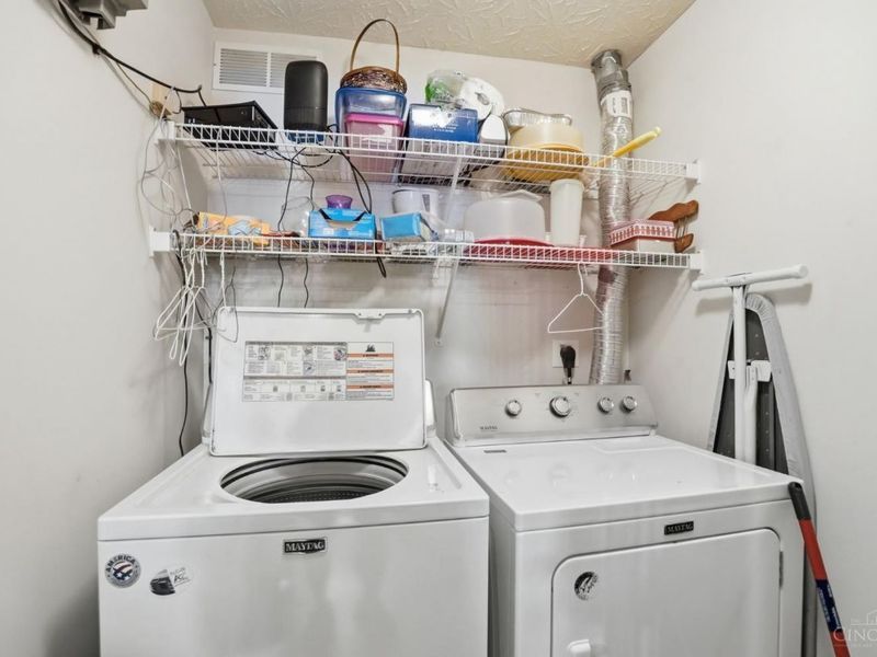 101 Logsby Place, Unit 4H, Milford, OH 45150 Photo 29