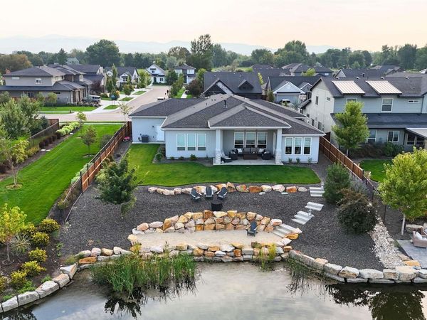 501 S Prospector Ln, Eagle, ID 83616
