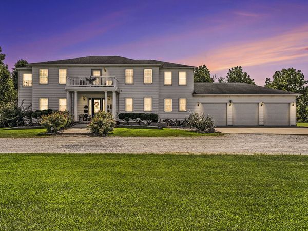 928 N Calumet Avenue , Chesterton, IN 46304