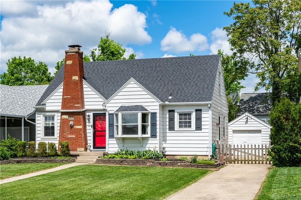 1015 Croyden Drive, Dayton, OH 45420 Main Photo