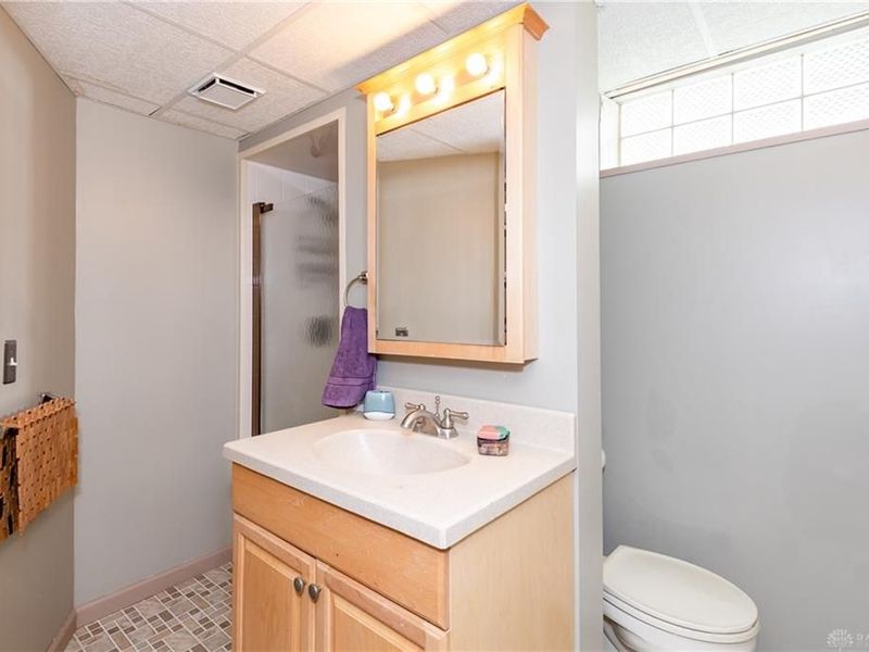 1015 Croyden Drive, Dayton, OH 45420 Photo 25