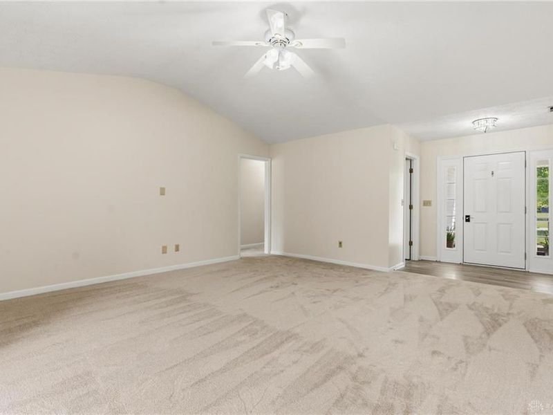 8812 Arrowcreek Drive, Washington Township, OH 45054 Photo 7