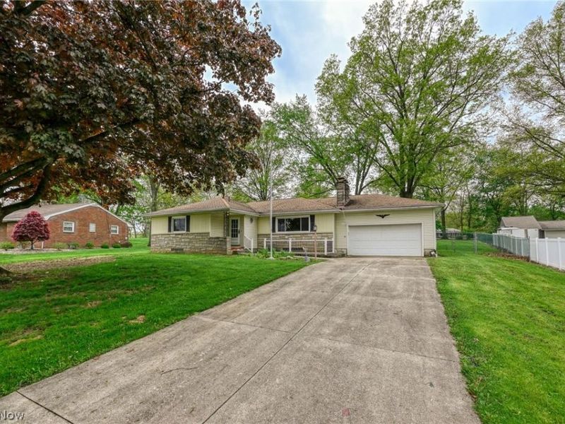 5638 Bonnie Lou Drive, New Franklin, OH 44319 Photo 2
