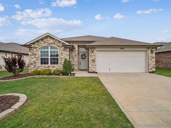 13548 N 130th East Avenue , Collinsville, OK 74021