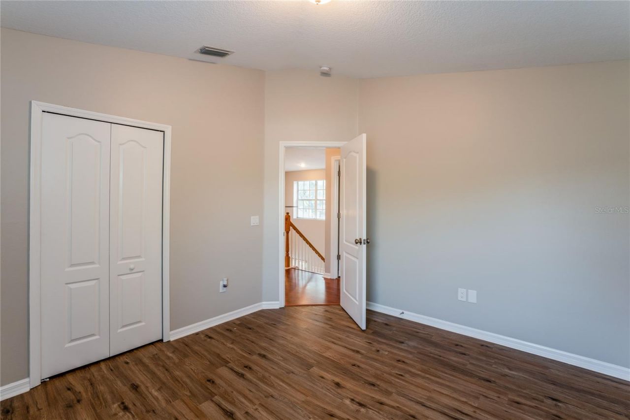 1011 Lake Shore Ranch Drive , Seffner, FL 33584 Photo