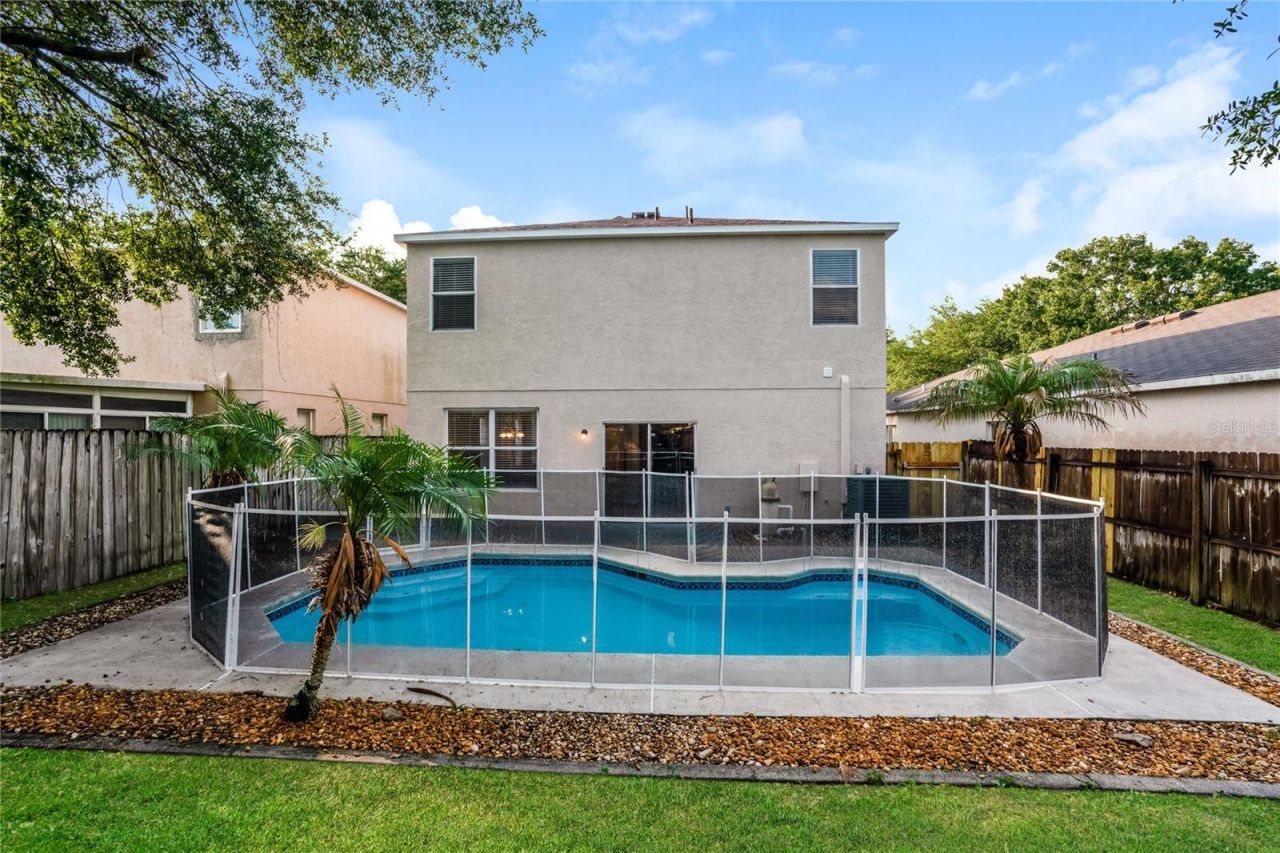 1011 Lake Shore Ranch Drive , Seffner, FL 33584 Photo