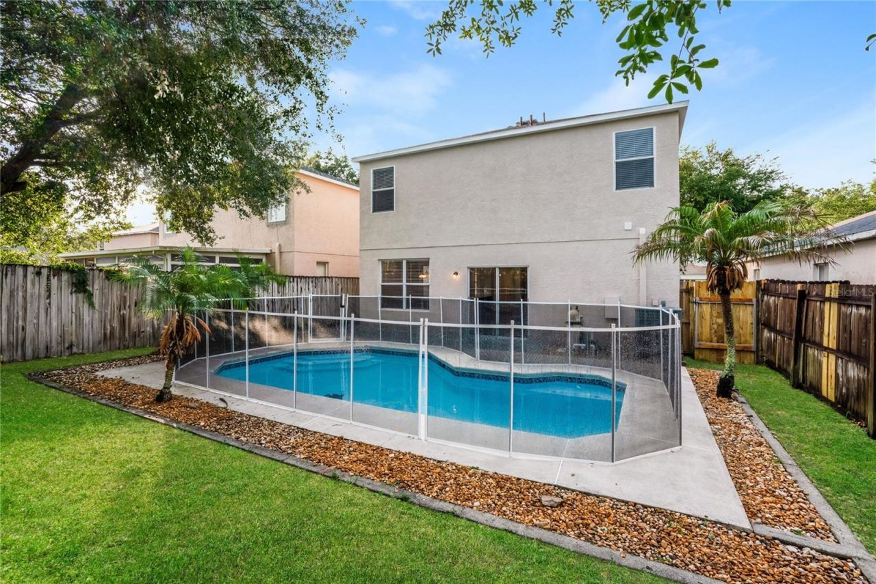1011 Lake Shore Ranch Drive , Seffner, FL 33584 Photo