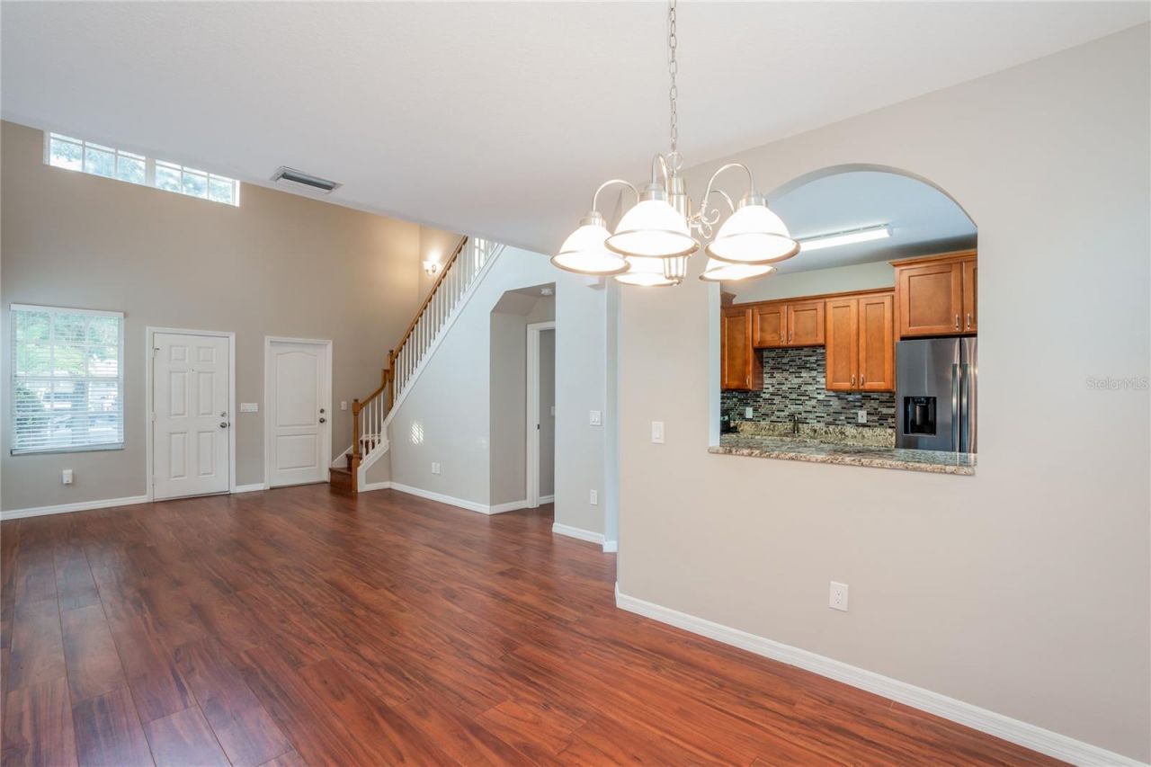 1011 Lake Shore Ranch Drive , Seffner, FL 33584 Photo