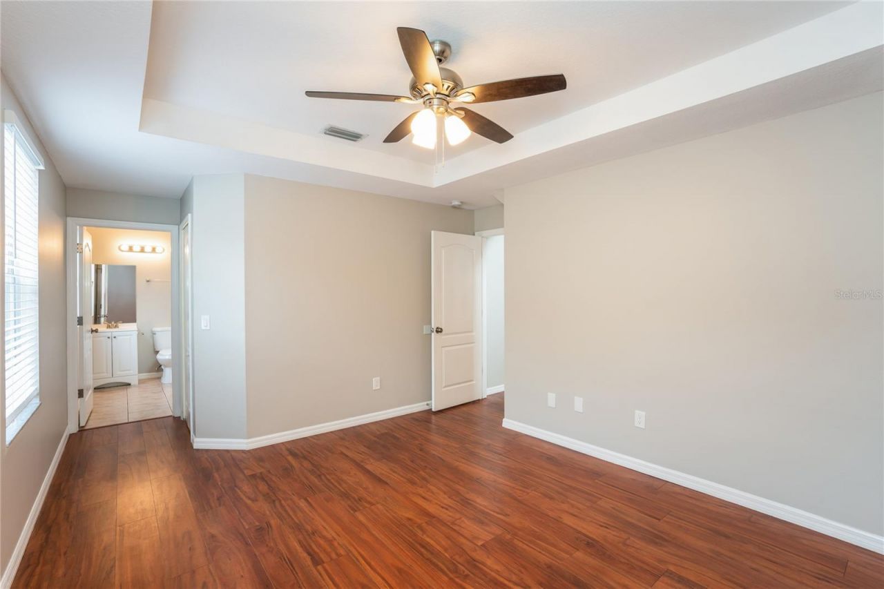 1011 Lake Shore Ranch Drive , Seffner, FL 33584 Photo