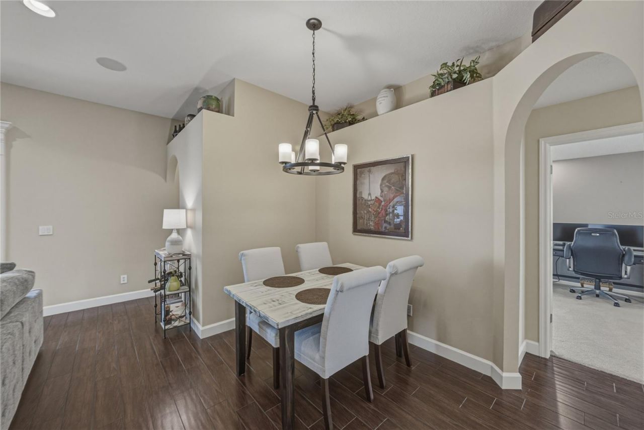 1035 Legends Pass Drive , Valrico, FL 33594 Photo