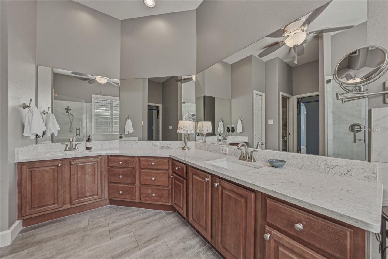 1035 Legends Pass Drive , Valrico, FL 33594 Photo