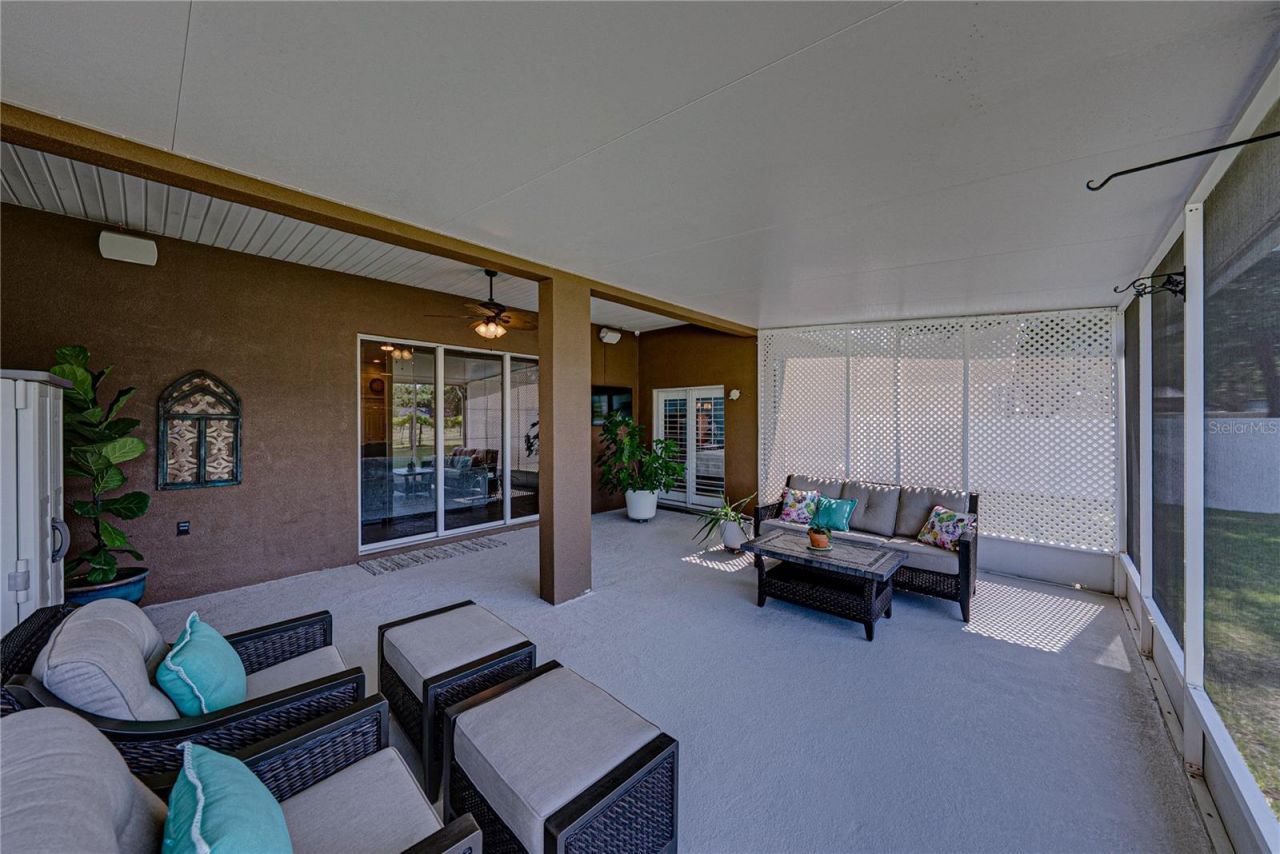 1035 Legends Pass Drive , Valrico, FL 33594 Photo