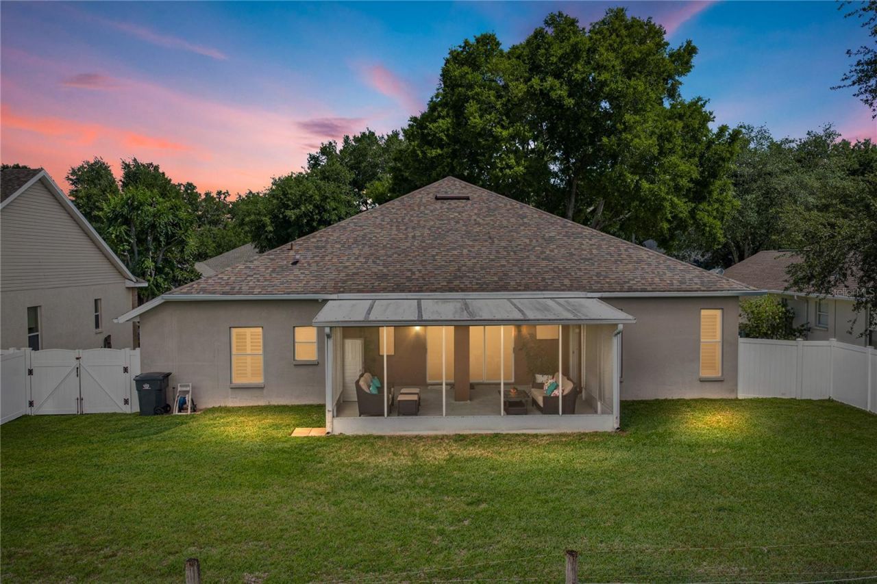 1035 Legends Pass Drive , Valrico, FL 33594 Photo