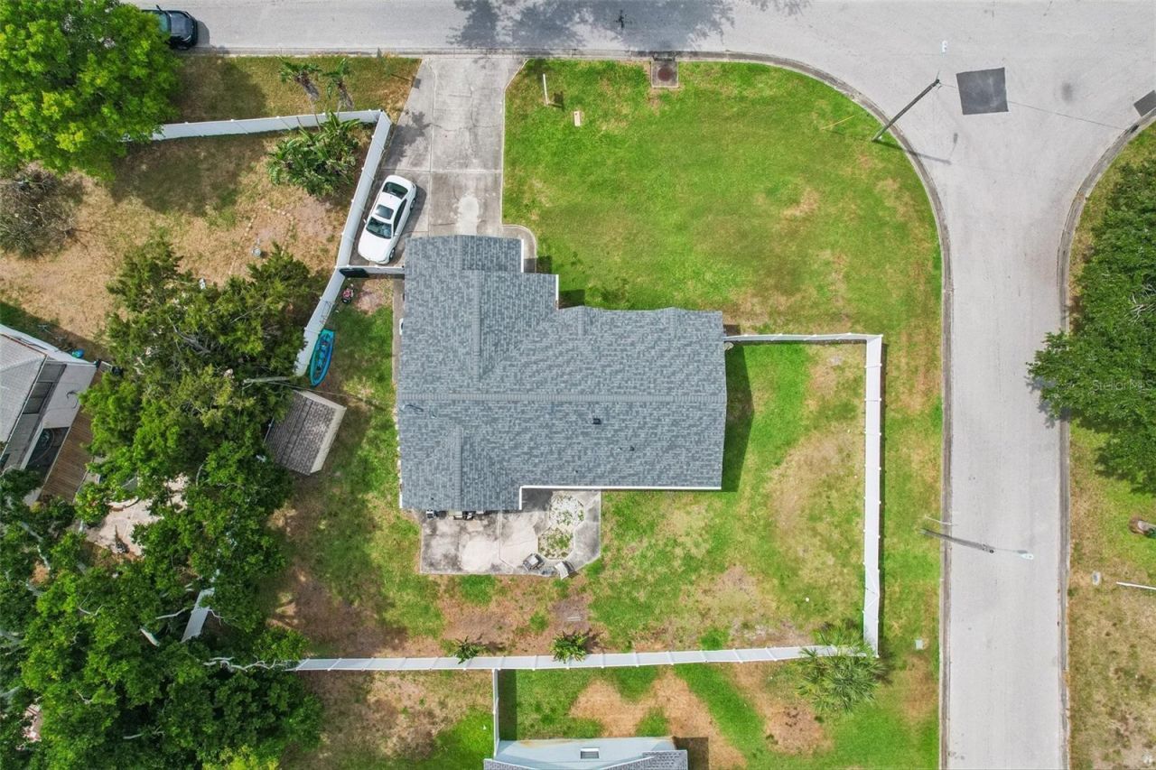 4390 Trout Drive Se, Saint Petersburg, FL 33705 Photo