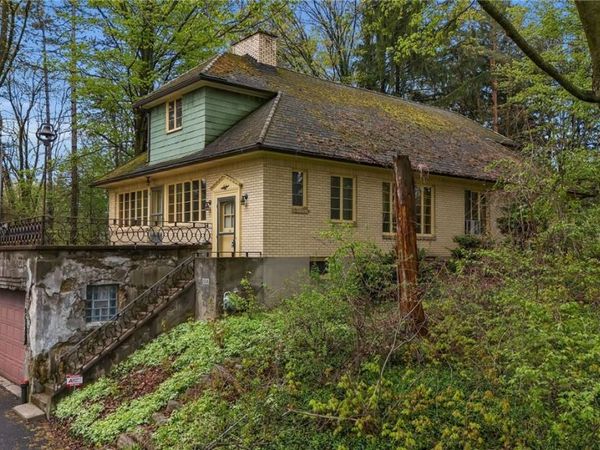 12979 Bullis Road, East Aurora, NY 14052