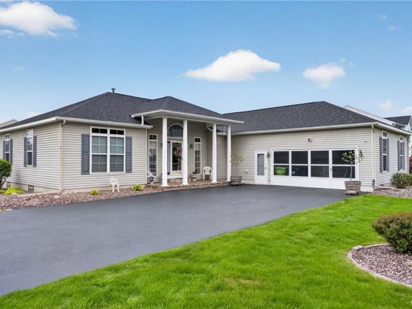 132 Lorian Drive, Syracuse, NY 13212