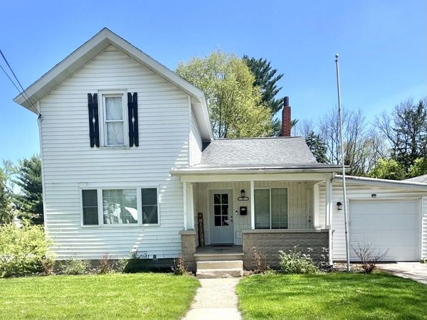 81 N Norwood Street, Hillsdale, MI 49242