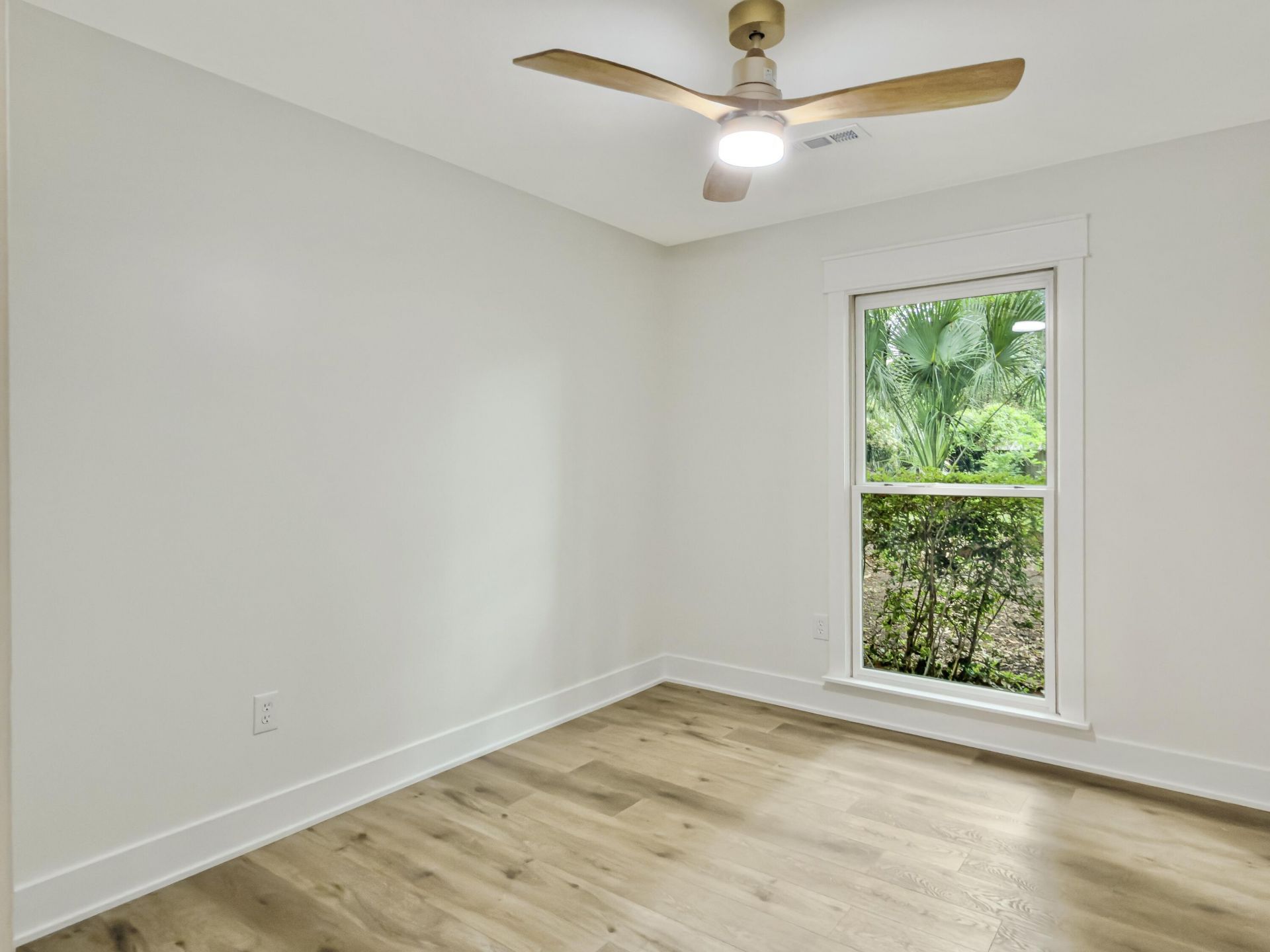 1129 Yorktown Court Photo 54