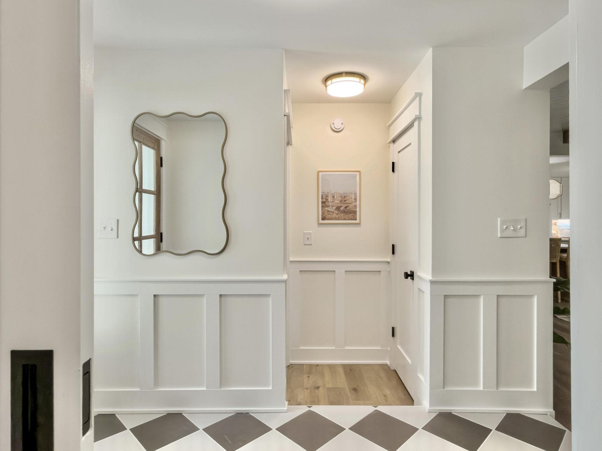 1129 Yorktown Court Photo 7