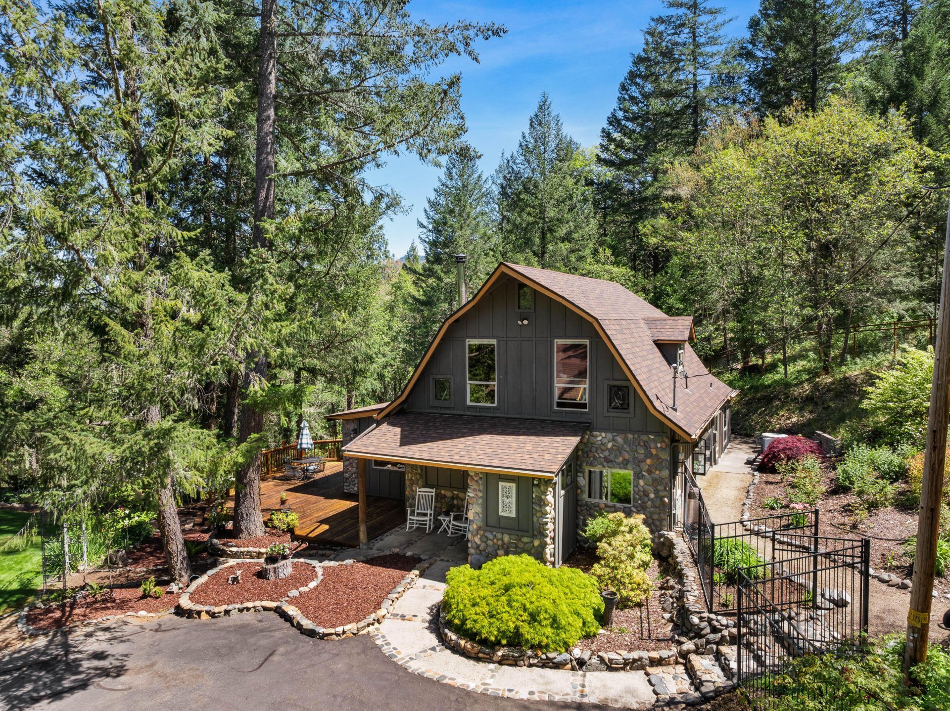 2175 Birdseye Creek Road, Gold Hill, OR 97525 Main Photo