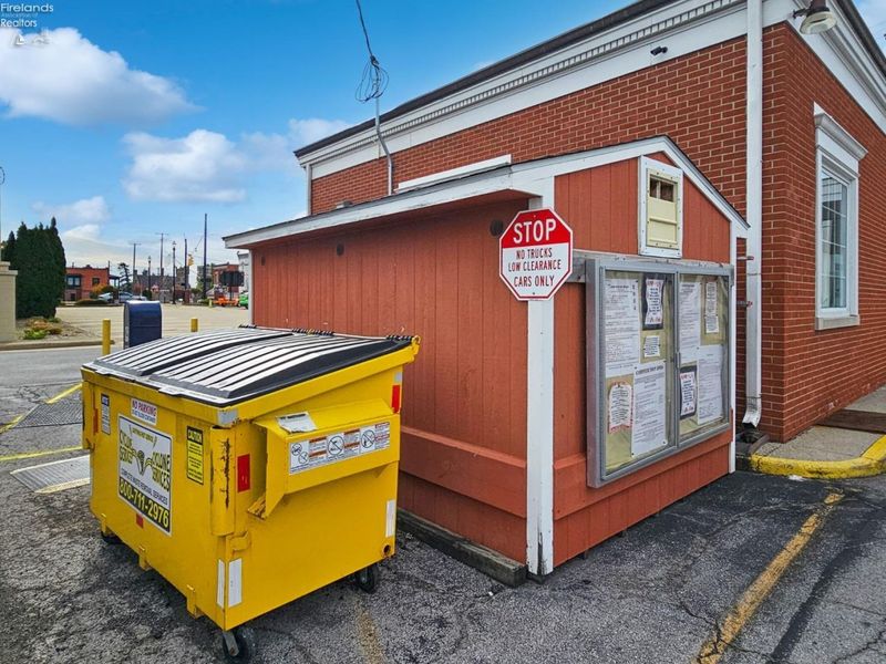 114 N. Sandusky St., Bellevue, OH 44811 Photo 12