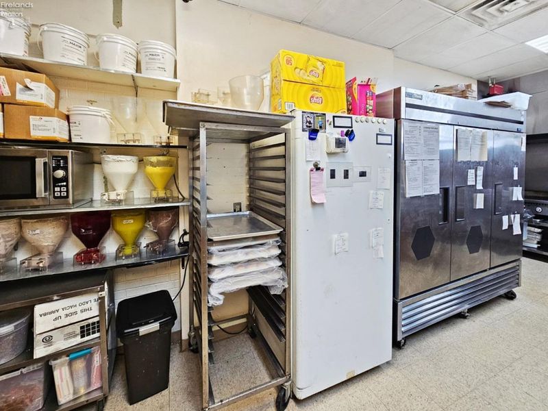 114 N. Sandusky St., Bellevue, OH 44811 Photo 25