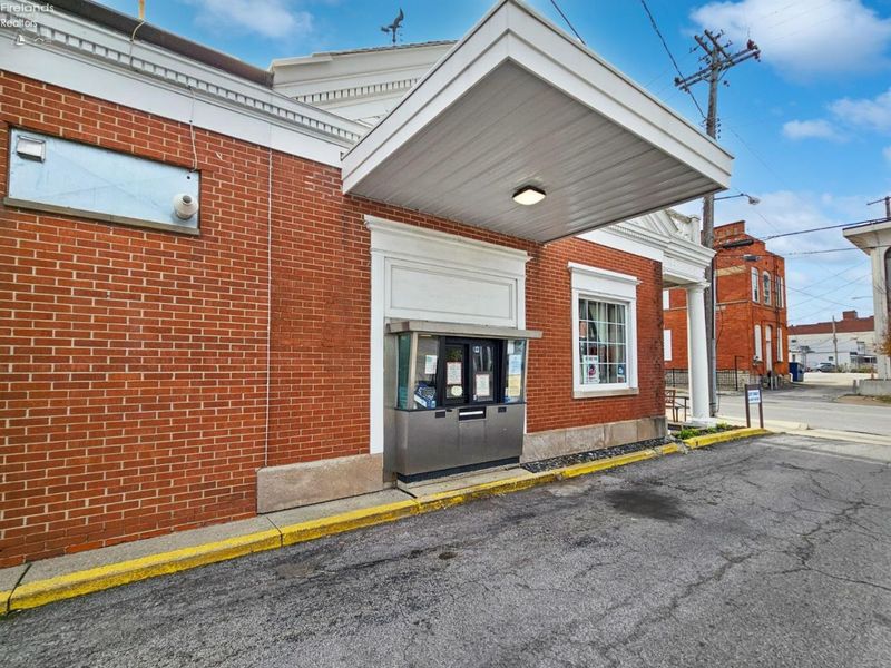 114 N. Sandusky St., Bellevue, OH 44811 Photo 9