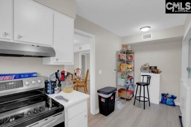3600 Chateau Drive  Photo 11