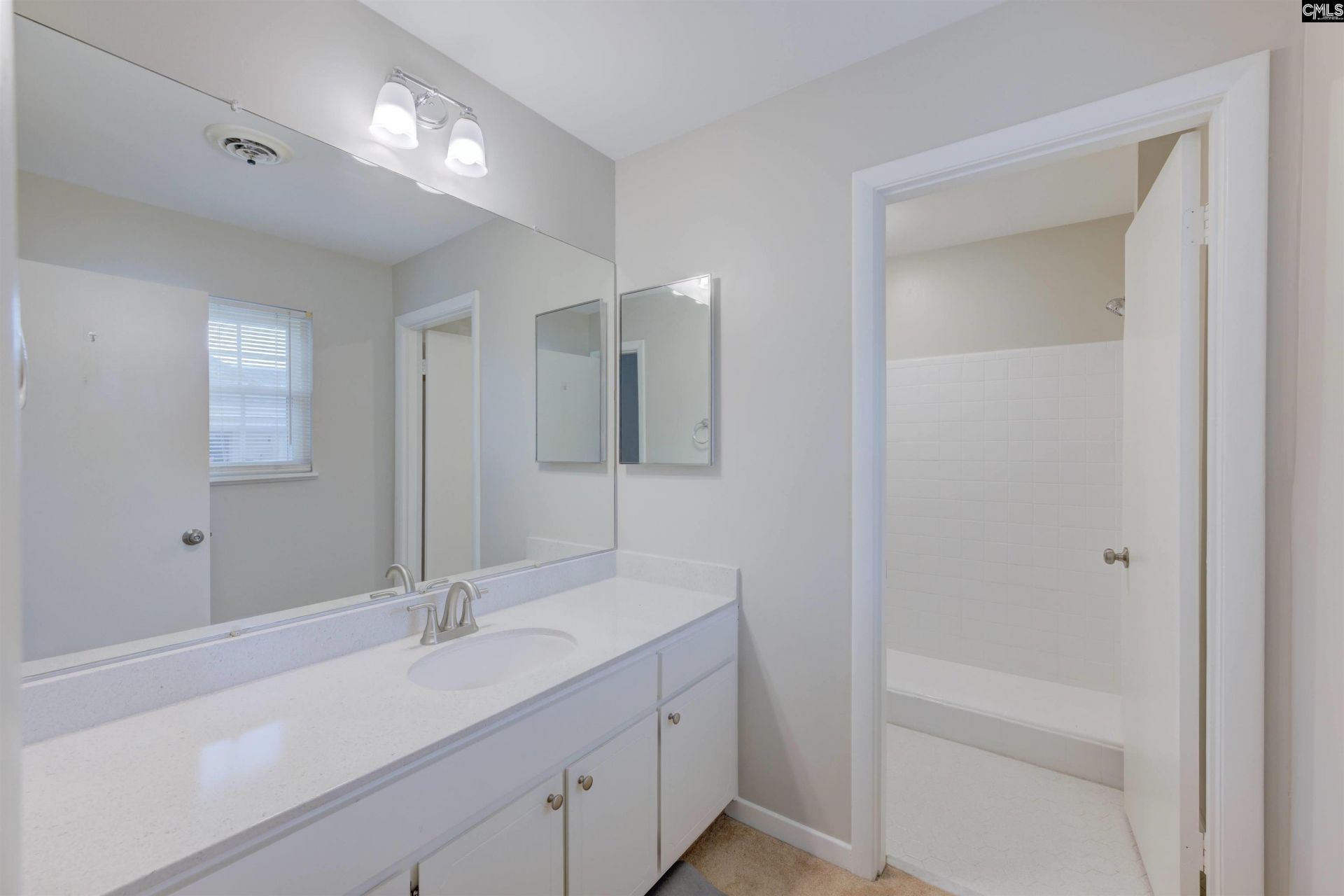 3600 Chateau Drive Photo 18