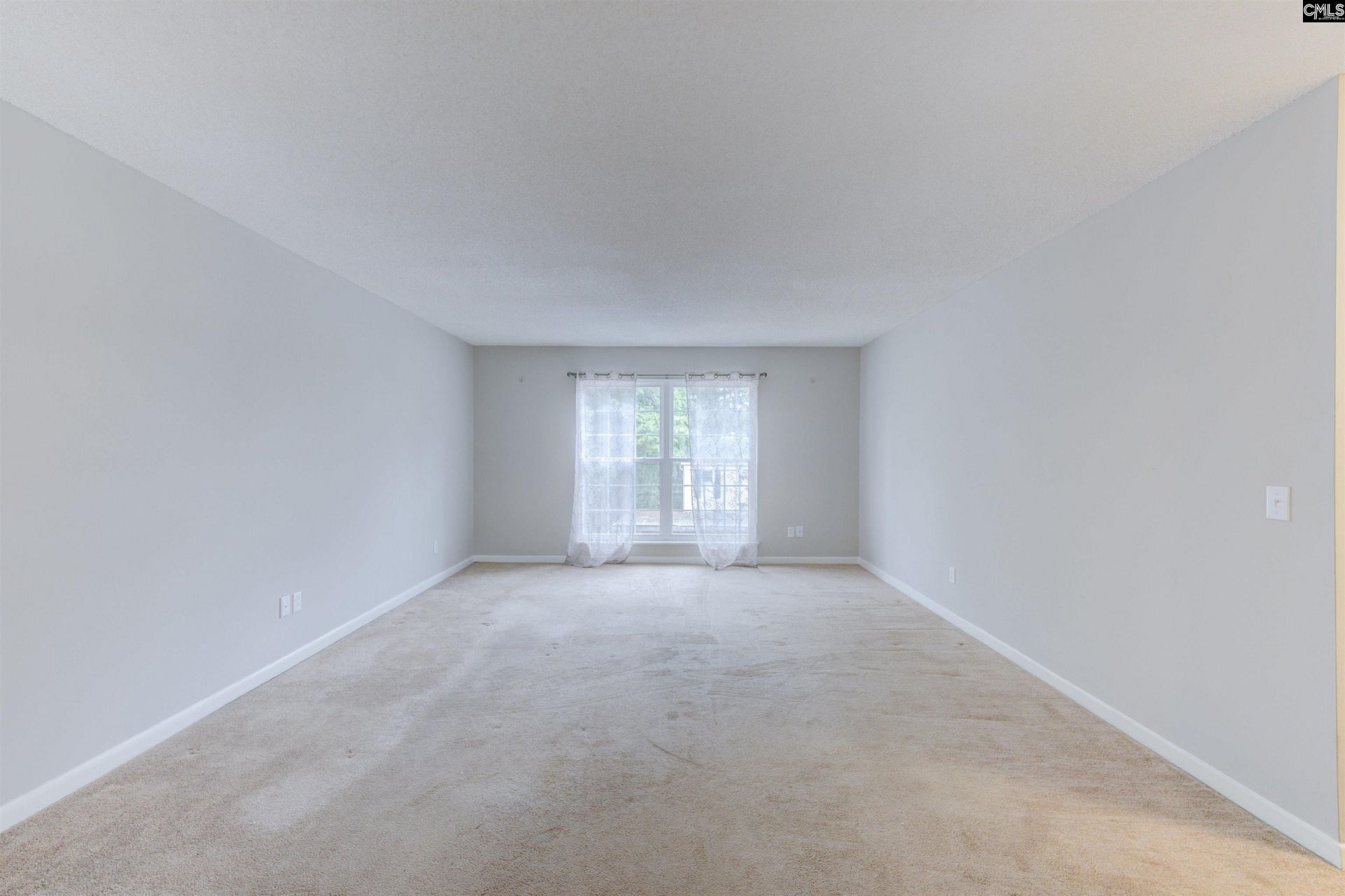 3600 Chateau Drive Photo 4