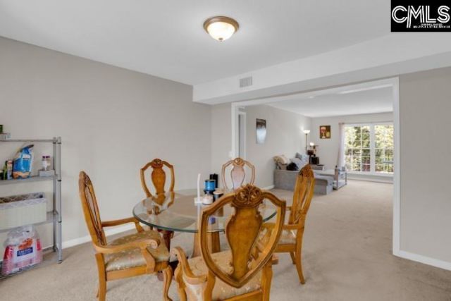 3600 Chateau Drive  Photo 7
