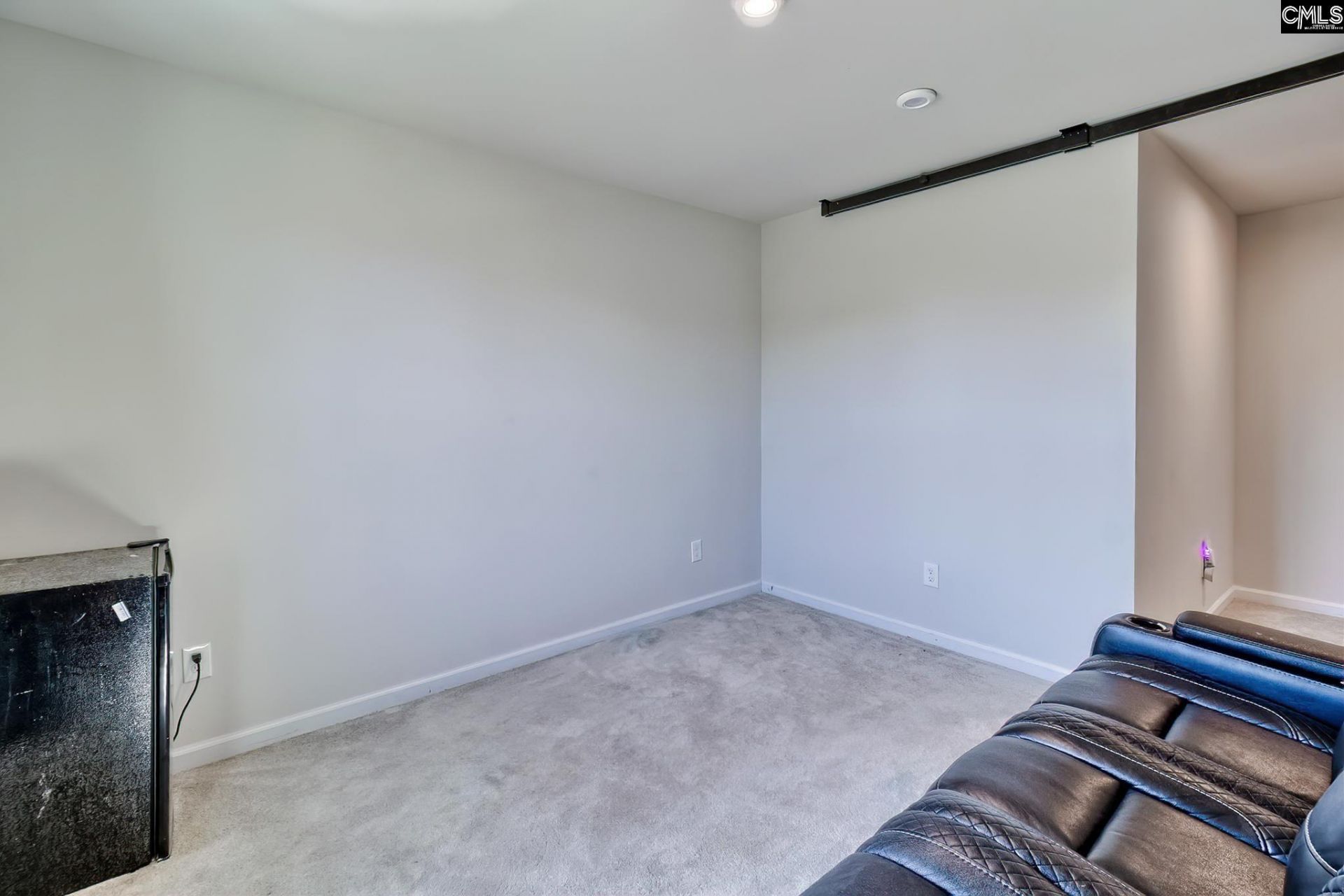 3033 Blue Brook Lane  Photo 31