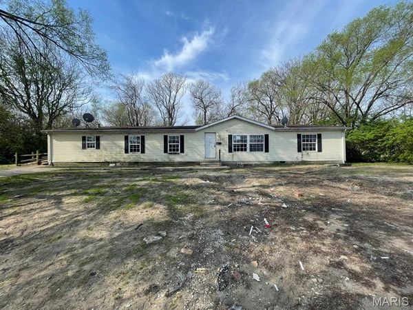 1918 Boismenue Avenue , East St Louis, IL 62207