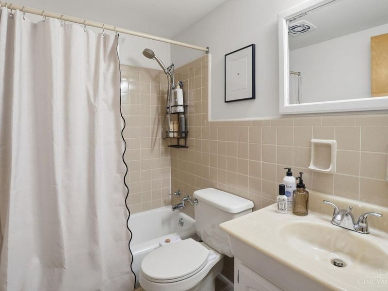 1838 Kingsway Court, Cincinnati, OH 45230 Photo 27