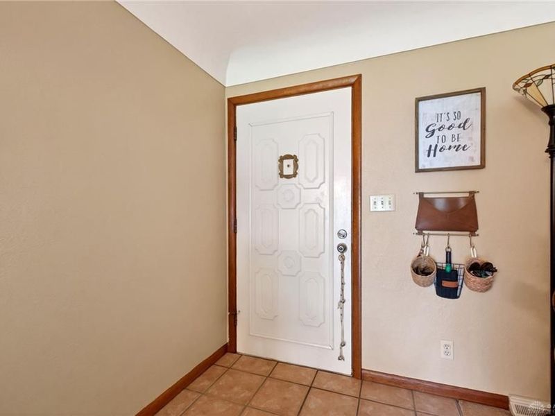 4200 Sugarcreek Drive, Bellbrook, OH 45305 Photo 4