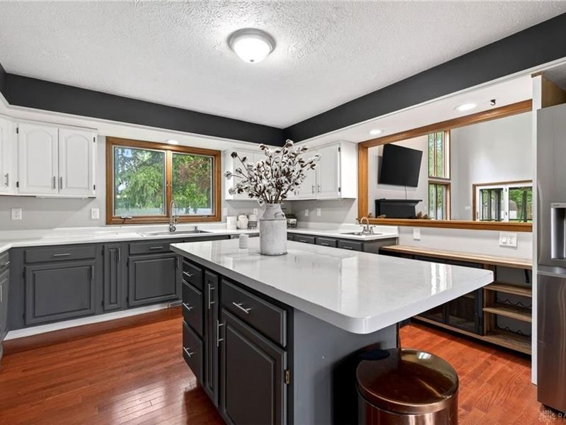 6870 Rosebud Way, Clayton, OH 45415 Photo 10